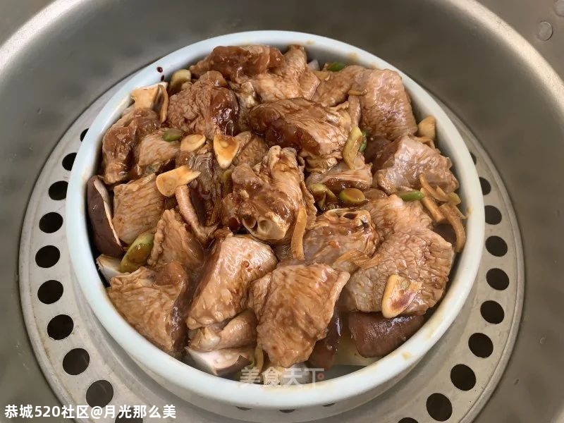 准备周末了！这道腐乳蒸鸡翅，赶紧学起来~好好犒劳自己的胃吧！340 / 作者:月光那么美 / 帖子ID:279835