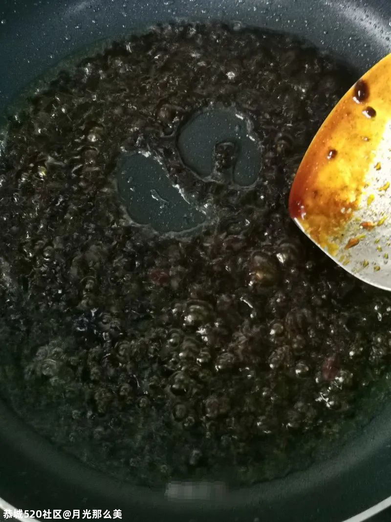 肉质细嫩，汤汁浓郁的黄焖鸡！配饭吃，真是太好吃了！496 / 作者:月光那么美 / 帖子ID:279979