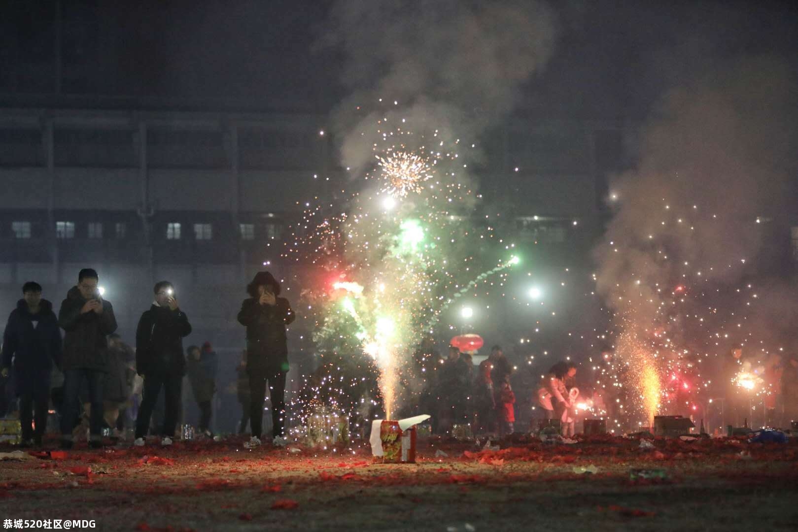 想问一下今年三十晚夜可以燃放烟花爆竹吗？989 / 作者:MDG / 帖子ID:281810