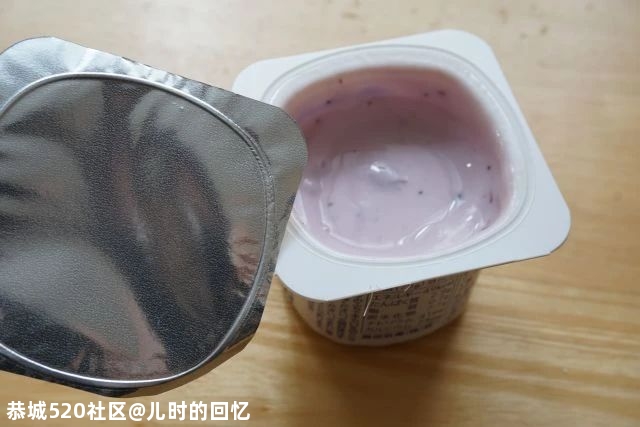 日本零食的包装能有多“变态”？网友看完惊呆：喝酸奶居然从不舔盖…...430 / 作者:儿时的回忆 / 帖子ID:282081