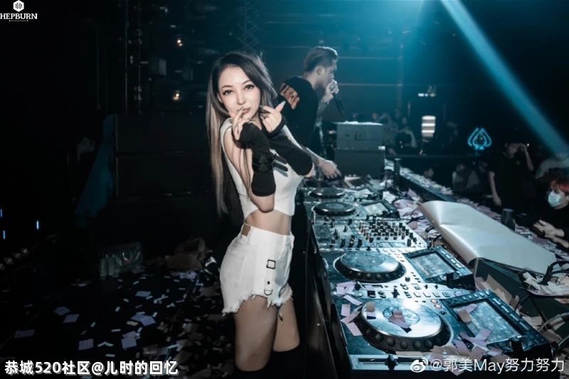 二进宫前的郭美美：整容炫富做微商，有一套“财富密码”911 / 作者:儿时的回忆 / 帖子ID:284270