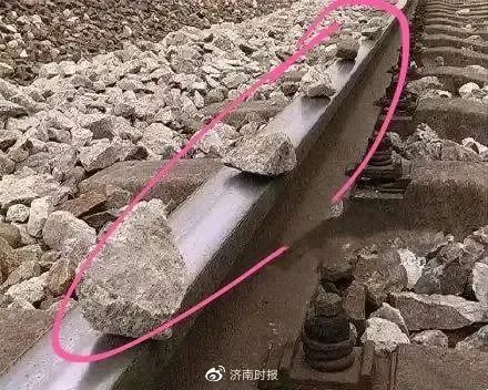 初中生逼停列车！教体局被约谈511 / 作者:分叉路口 / 帖子ID:284357