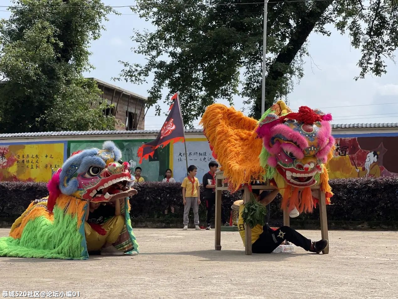 殷志源音乐教室走进恭城八岩小学79 / 作者:论坛小编01 / 帖子ID:285102