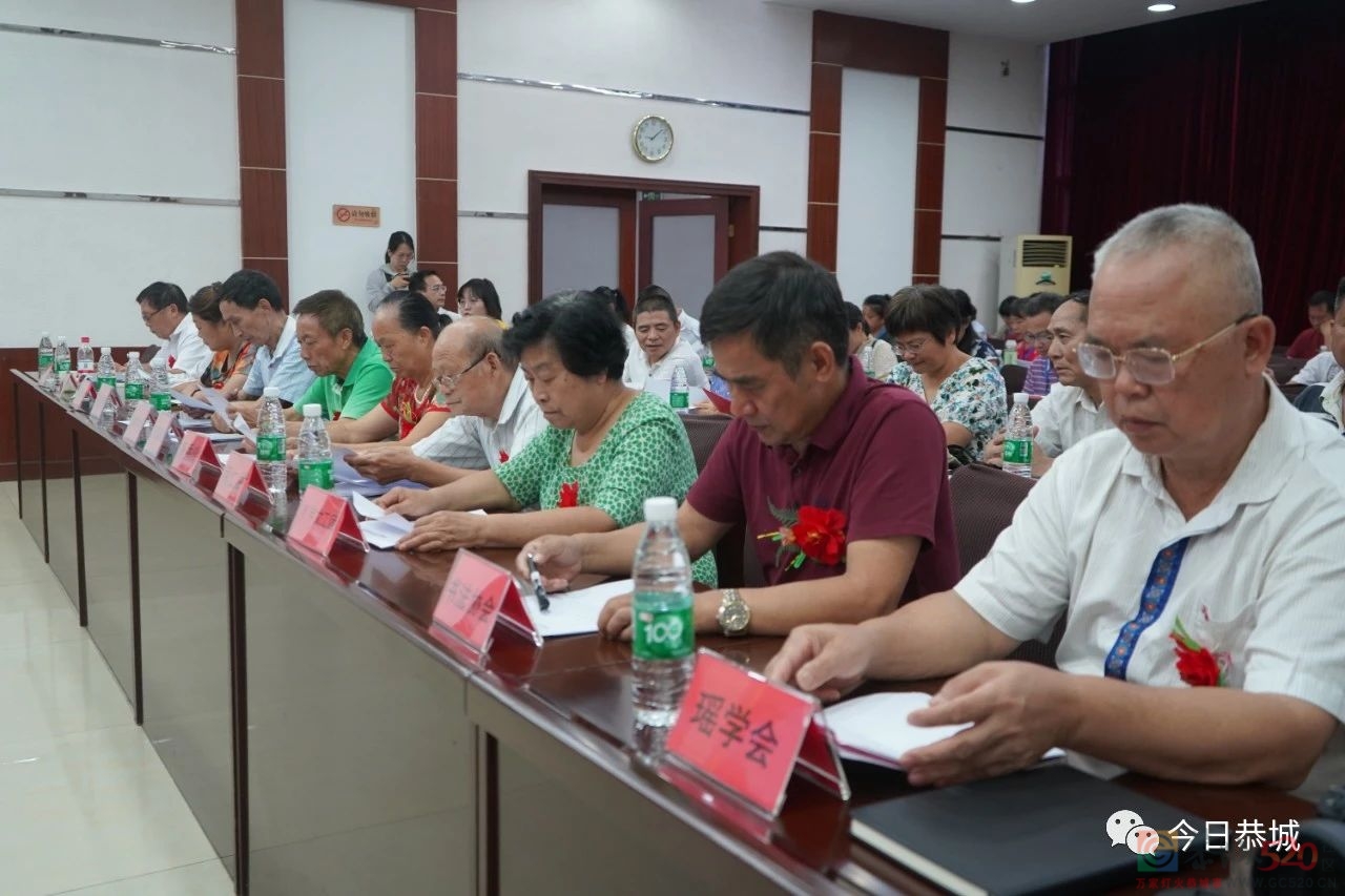 恭城作家协会成立大会暨第一次代表大会顺利召开833 / 作者:论坛小编01 / 帖子ID:286937