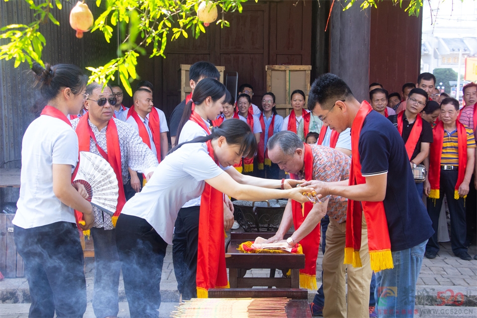 纪念周渭诞辰1100周年祭祀活动圆满举办990 / 作者:论坛小编02 / 帖子ID:287394