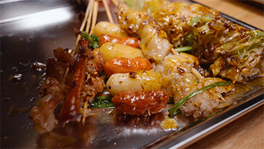 进来，感受沉浸式深夜炸串。38 / 作者:爱生活爱美食 / 帖子ID:287396
