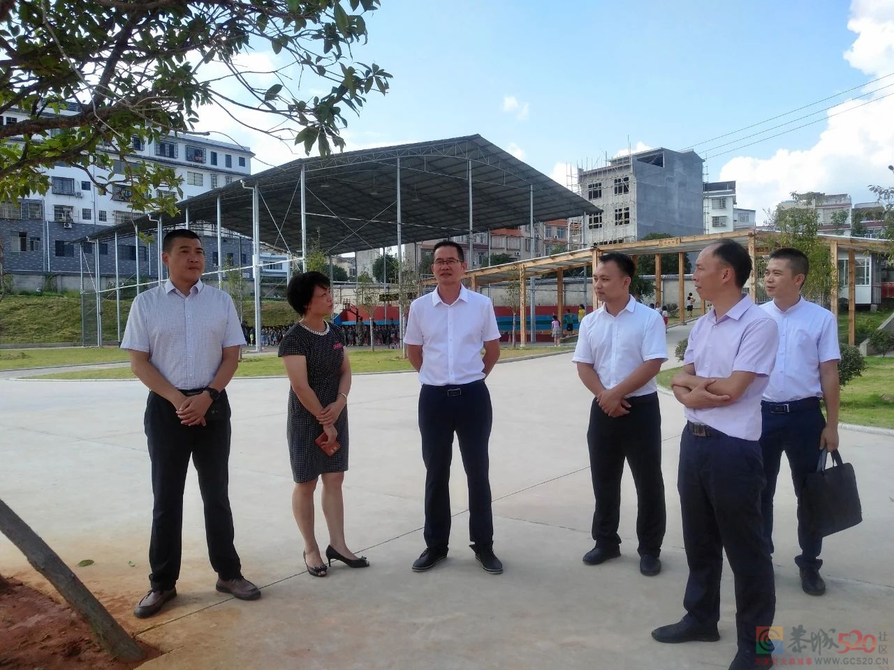 情系教师节，关怀暖人心 | 县领导到各学校开展教师节慰问活动896 / 作者:论坛小编01 / 帖子ID:288753