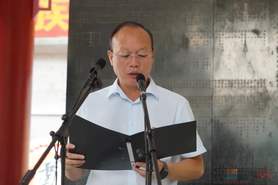 我县举行烈士纪念日公祭活动326 / 作者:论坛小编01 / 帖子ID:289359