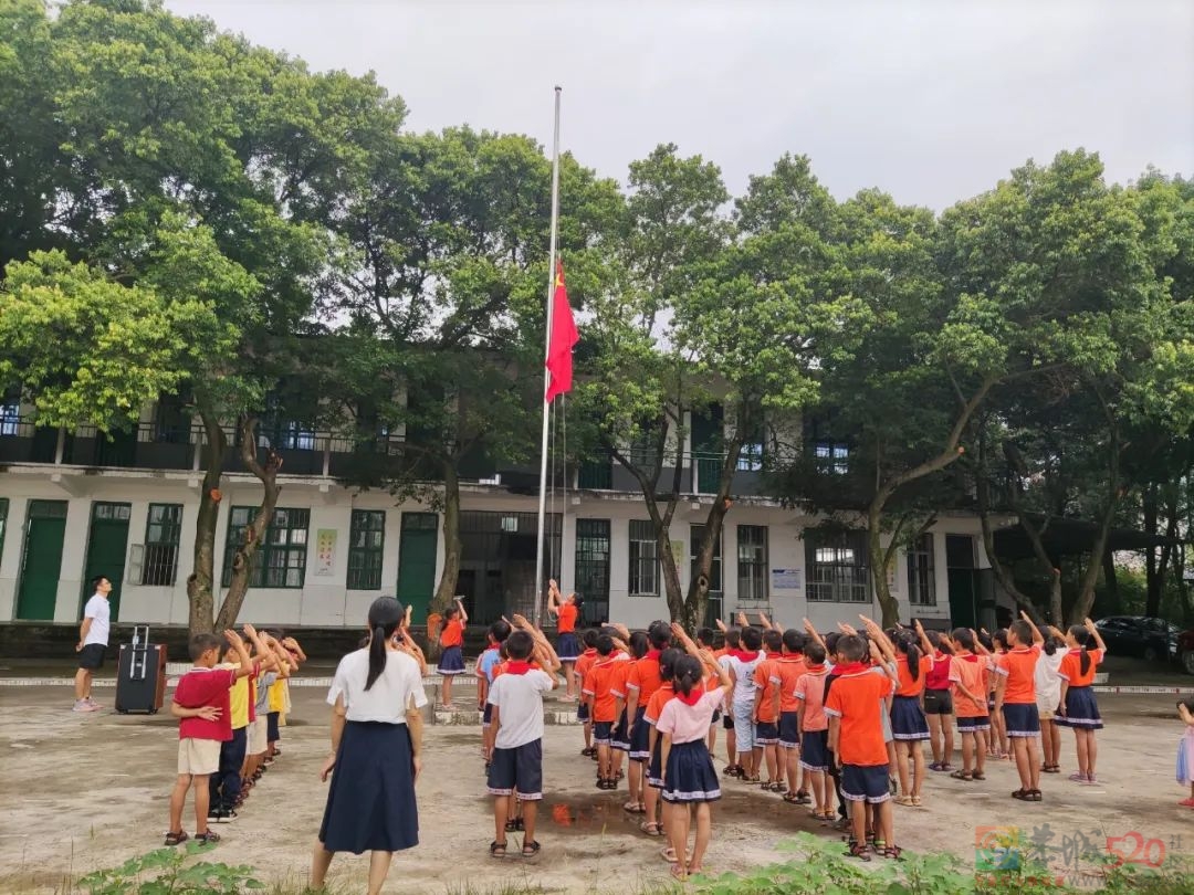 山河无恙 如花绽放 我县各界举行庆国庆系列活动22 / 作者:论坛小编01 / 帖子ID:289389