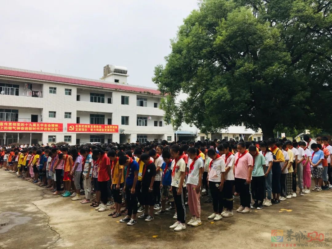 山河无恙 如花绽放 我县各界举行庆国庆系列活动721 / 作者:论坛小编01 / 帖子ID:289389