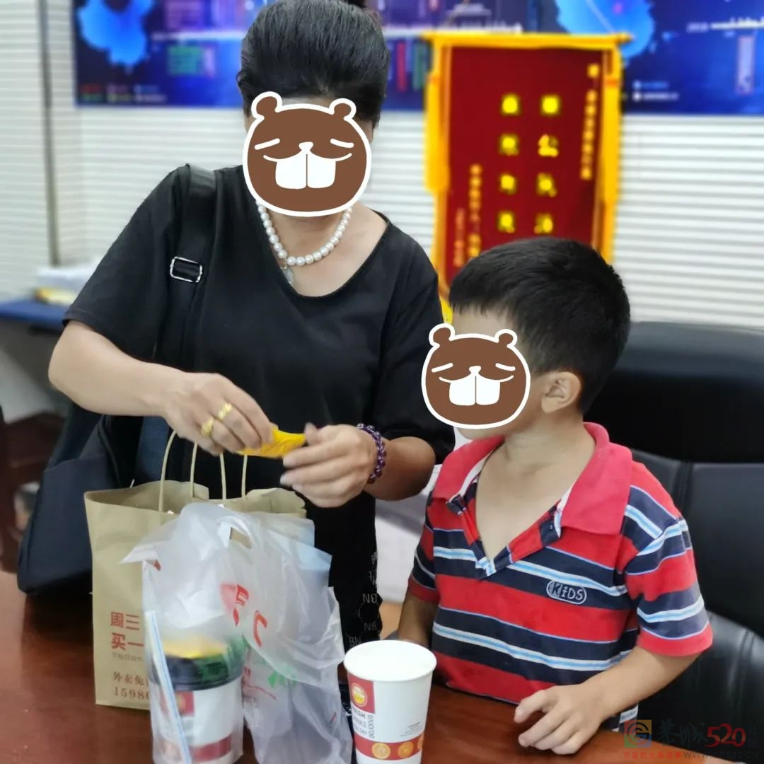 恭城法院温情执行，申请执行人送锦旗致谢788 / 作者:论坛小编01 / 帖子ID:289816