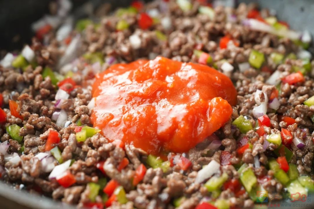 坚持一下，吃完这块土豆泥爆浆芝士牛肉饼就下班了。752 / 作者:爱生活爱美食 / 帖子ID:290022
