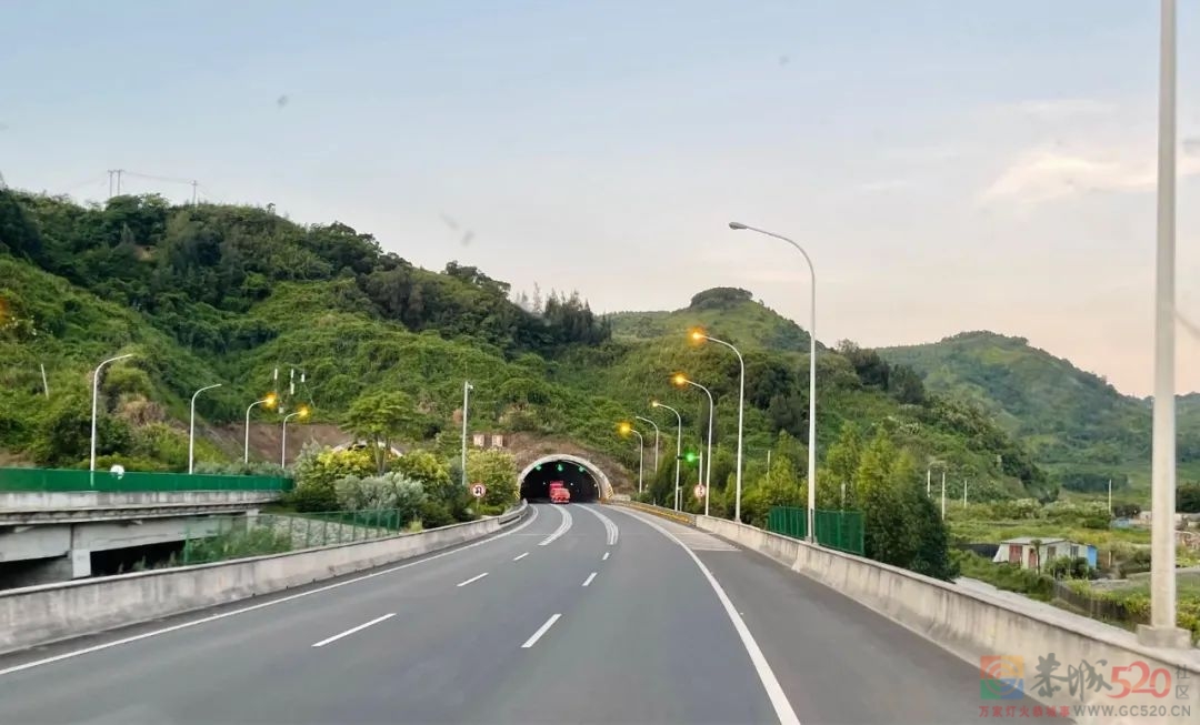 一个网红的入场与退场592 / 作者:儿时的回忆 / 帖子ID:290415