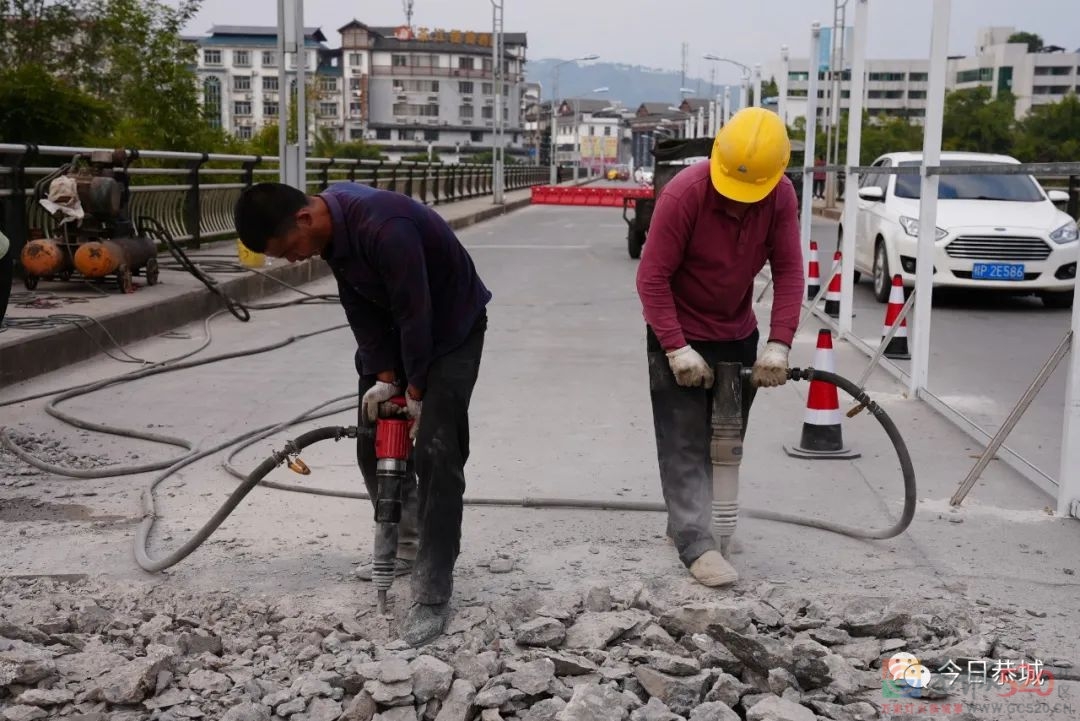 燕岩桥开始维修施工，预计春节前完工472 / 作者:论坛小编01 / 帖子ID:291288
