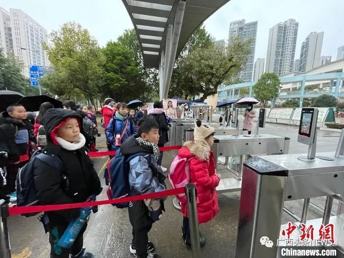 明确了！广西中小学这些收费有多个“严禁”328 / 作者:论坛小编01 / 帖子ID:291791