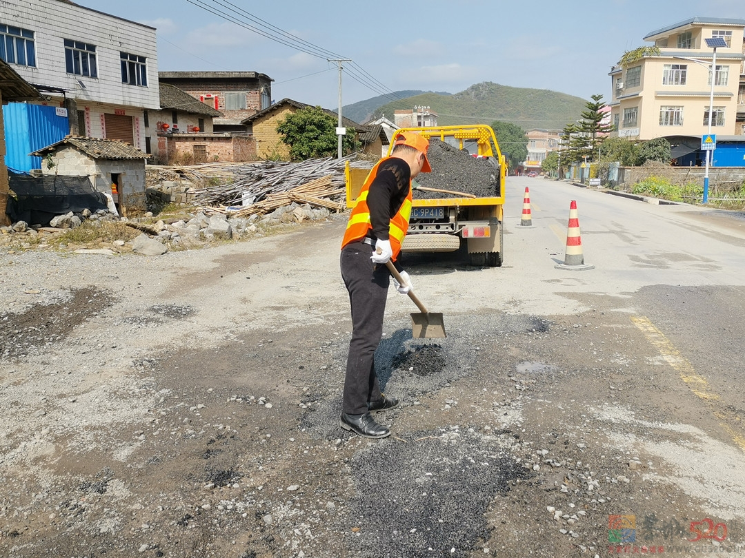 平安路口这段路开始修了337 / 作者:公路美学 / 帖子ID:293152