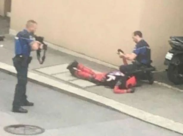 “因为cosplay灭霸太像了，我被当场逮捕”134 / 作者:儿时的回忆 / 帖子ID:294581