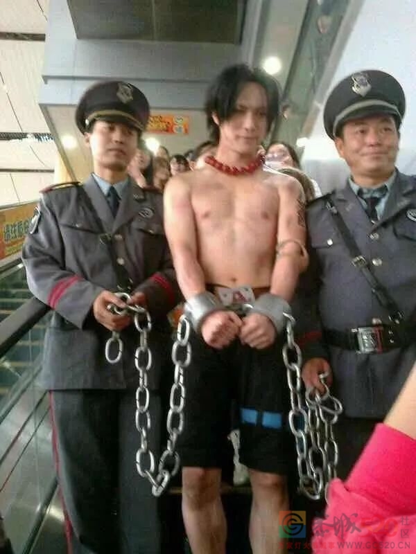 “因为cosplay灭霸太像了，我被当场逮捕”231 / 作者:儿时的回忆 / 帖子ID:294581