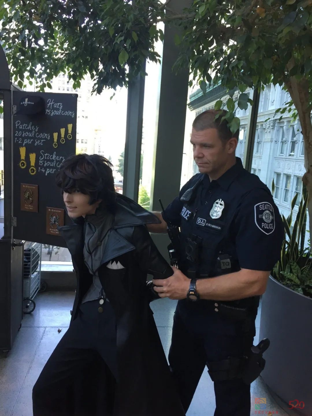 “因为cosplay灭霸太像了，我被当场逮捕”481 / 作者:儿时的回忆 / 帖子ID:294581