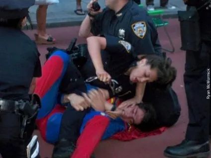 “因为cosplay灭霸太像了，我被当场逮捕”404 / 作者:儿时的回忆 / 帖子ID:294581