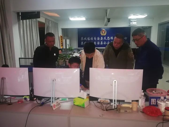 轰动恭城的金店被盗案，警方48小时破案，细节曝光！383 / 作者:论坛小编01 / 帖子ID:295498