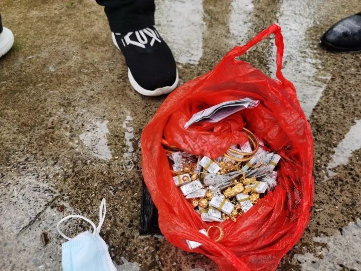 轰动恭城的金店被盗案，警方48小时破案，细节曝光！611 / 作者:论坛小编01 / 帖子ID:295498