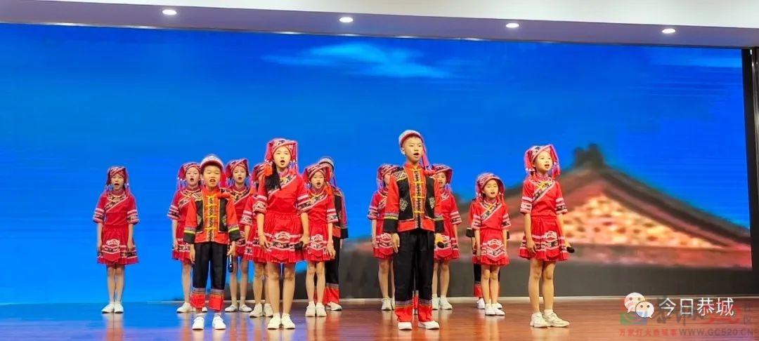 喜迎二十大   踔厉奋发向未来——平安镇中心校“我邀明月诵中华”爱国诗词诵读比赛809 / 作者:论坛小编01 / 帖子ID:295893