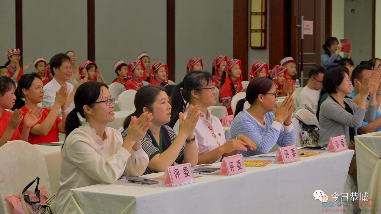 喜迎二十大   踔厉奋发向未来——平安镇中心校“我邀明月诵中华”爱国诗词诵读比赛292 / 作者:论坛小编01 / 帖子ID:295893