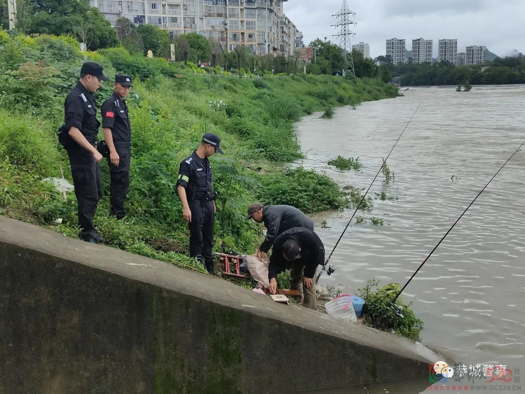 恭城公安为您平安守护，给您看得见的安全感!901 / 作者:论坛小编01 / 帖子ID:296018