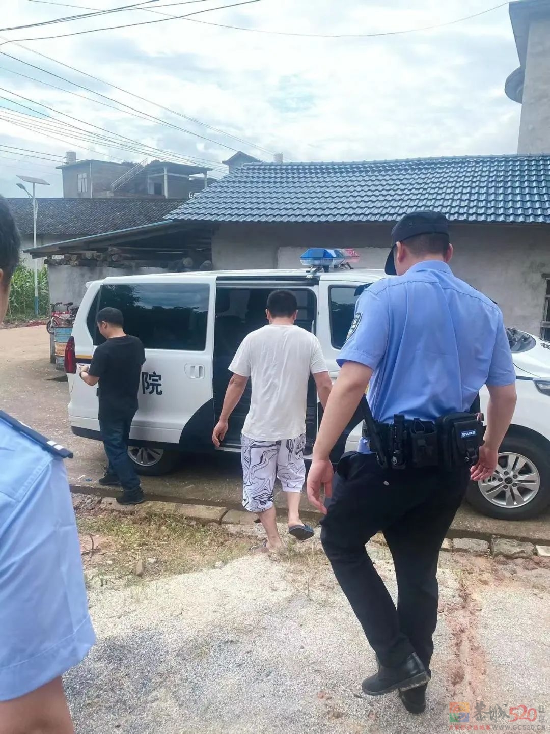 支付宝实名转账，对方却没收到钱，真相竟是...861 / 作者:论坛小编01 / 帖子ID:296341