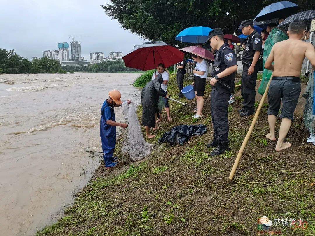 “涤垢清污”不留死角—恭城警方开展社会治安大清查行动849 / 作者:论坛小编01 / 帖子ID:296480