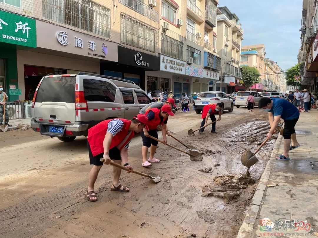 我县各单位积极投入到灾后重建工作90 / 作者:论坛小编01 / 帖子ID:296700