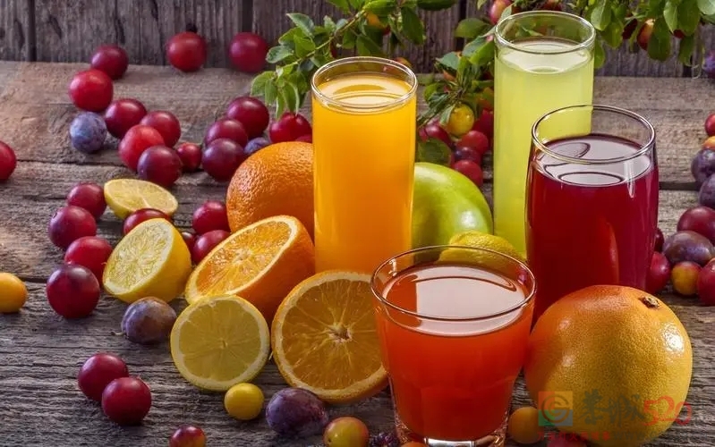 新鲜水果和鲜榨果汁，你会怎么选择？41 / 作者:论坛小编01 / 帖子ID:298239
