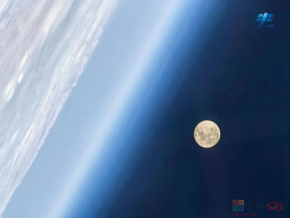 官方发布！这组摄影作品，宇宙第一好看！716 / 作者:登山涉水 / 帖子ID:300060