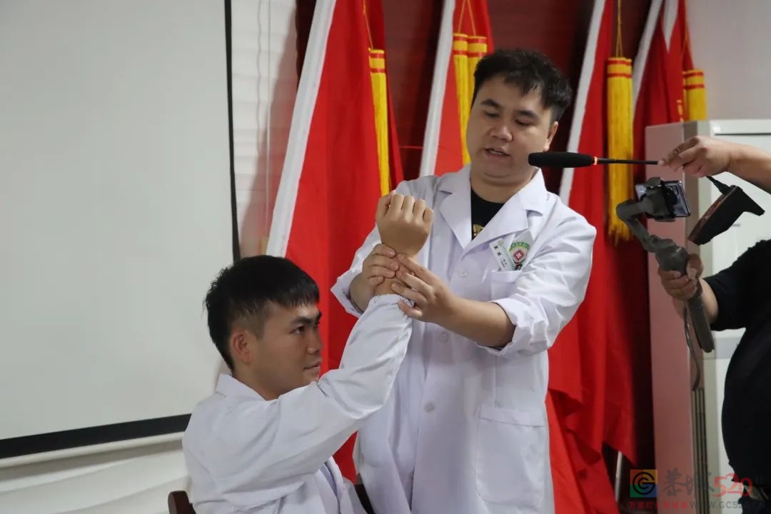 县人民医院走进桂林南方水泥有限公司开展急救知识讲座123 / 作者:论坛小编01 / 帖子ID:300368