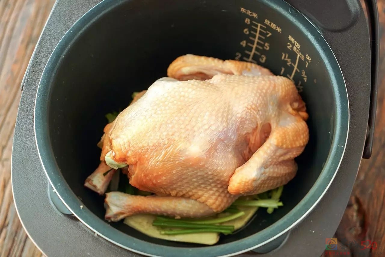 用电饭煲做这个，不加一滴水，多汁到哭泣。199 / 作者:爱生活爱美食 / 帖子ID:301624
