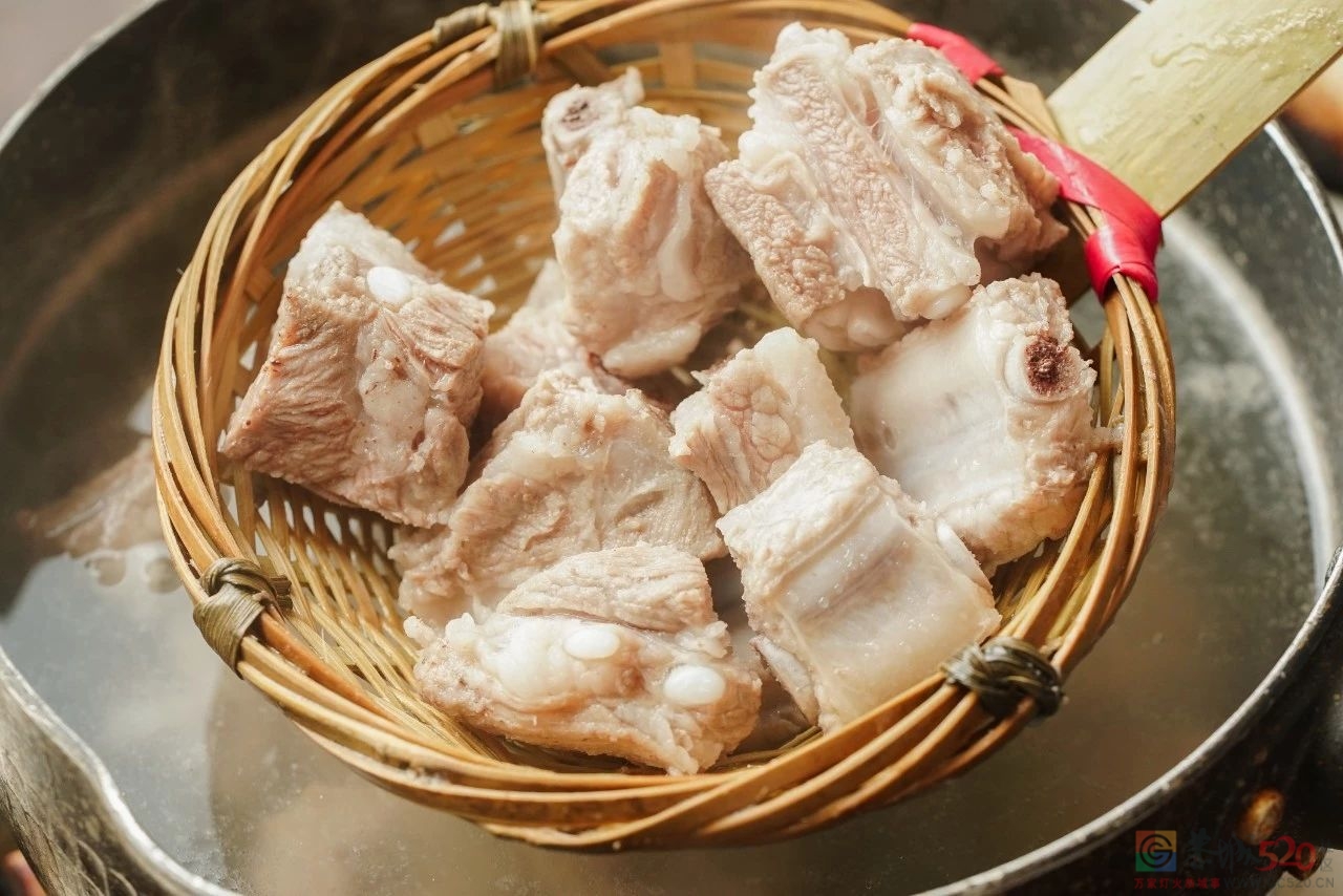 不知道吃啥，就吃排骨。561 / 作者:爱生活爱美食 / 帖子ID:302167