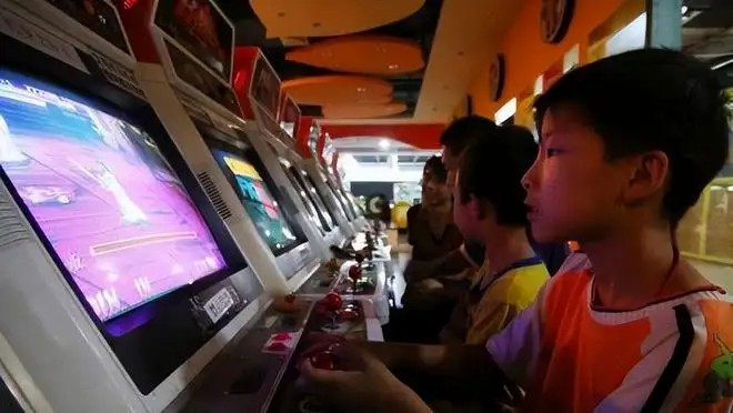 放弃《孤勇者》后，小学生开始用“电摇”作为新的接头暗号415 / 作者:儿时的回忆 / 帖子ID:302576