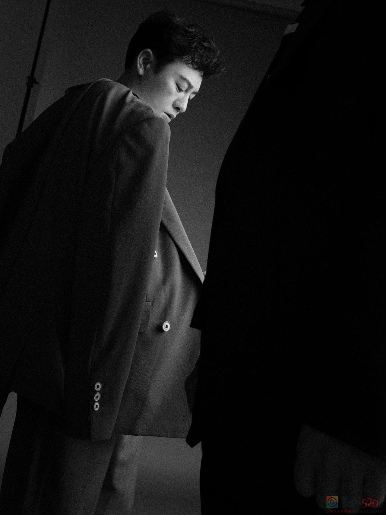 张颂文  一个名为「表演」的残酷游戏823 / 作者:儿时的回忆 / 帖子ID:303753