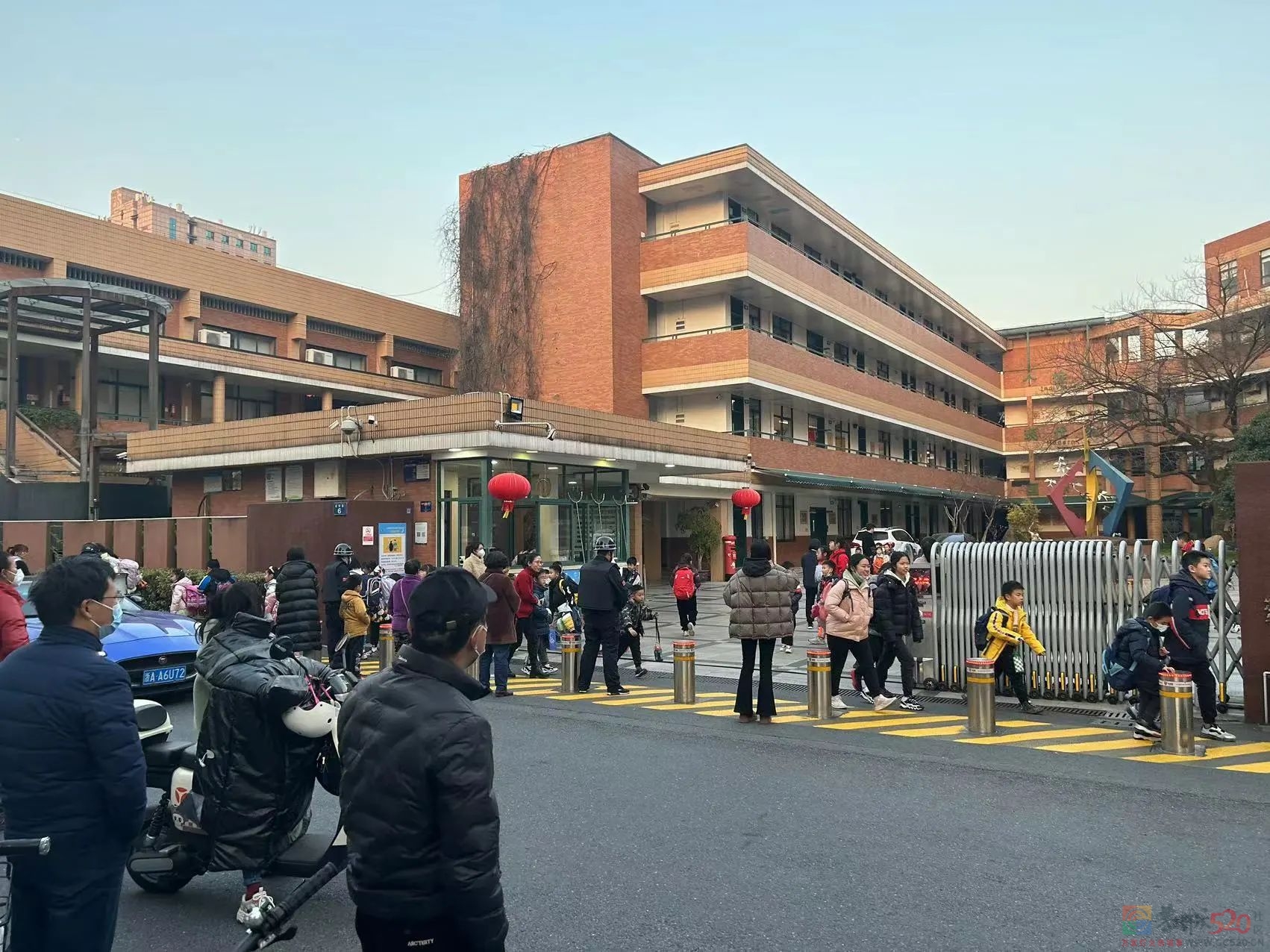 多名学生发热，又有学校通知：停课、提前放学，多地提醒610 / 作者:登山涉水 / 帖子ID:304464