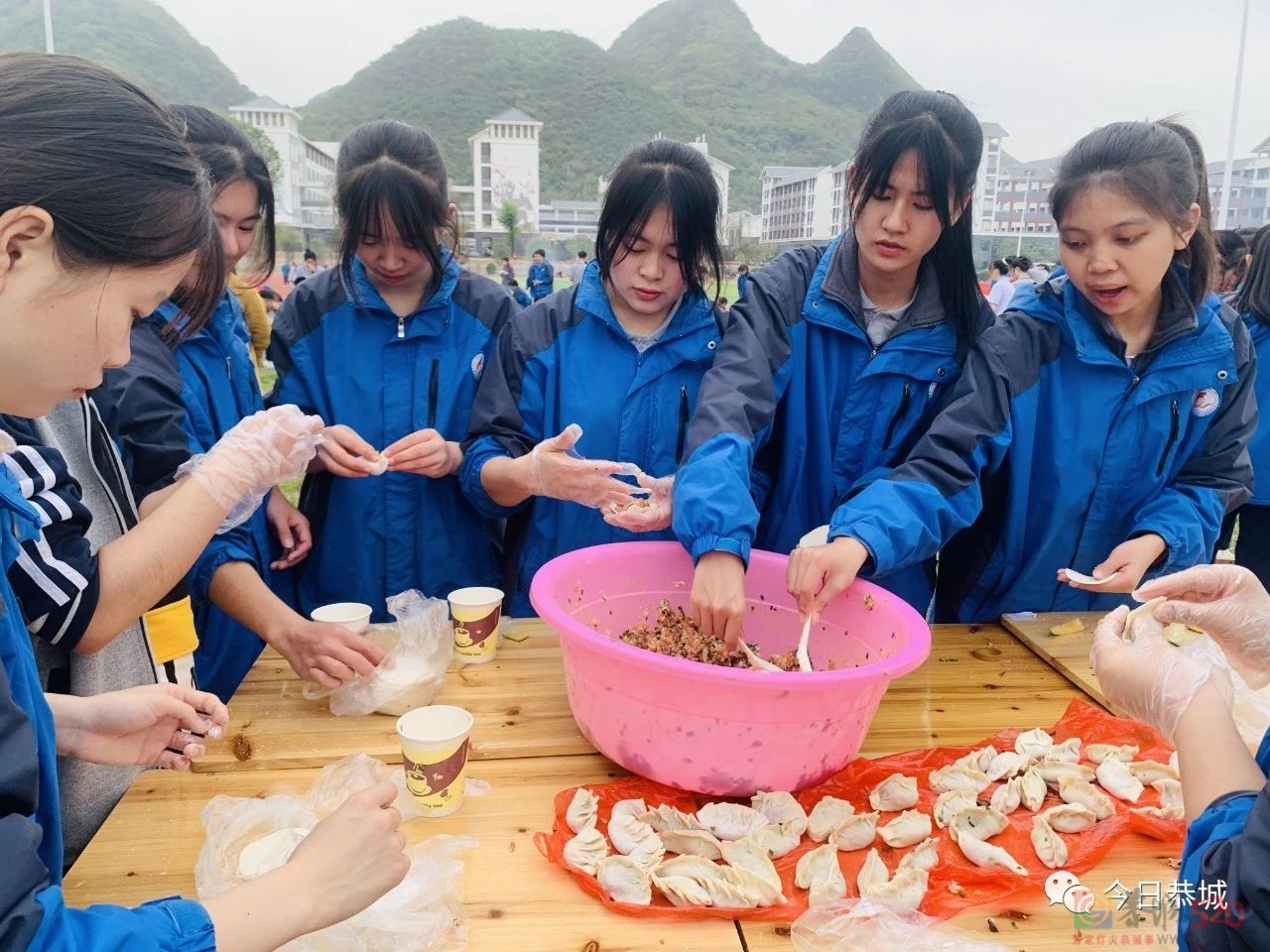 高三别紧张，美好“食”光欢乐扬299 / 作者:论坛小编01 / 帖子ID:305117