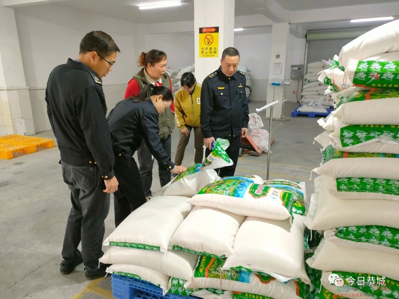 县市场监督管理局突击排查央视“3·15”晚会曝光问题355 / 作者:论坛小编01 / 帖子ID:305301