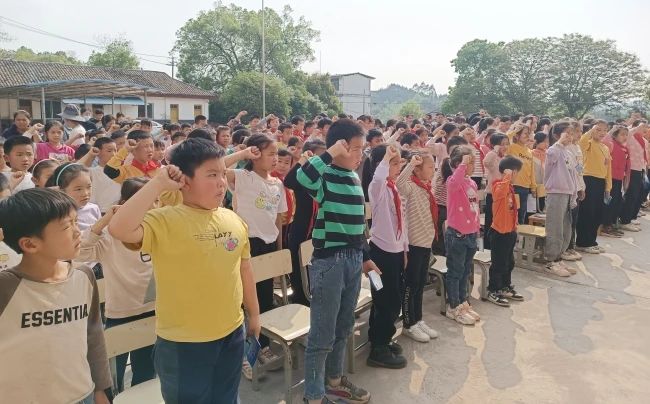 恭城：未来不“毒”行，我们在行动53 / 作者:论坛小编01 / 帖子ID:305394