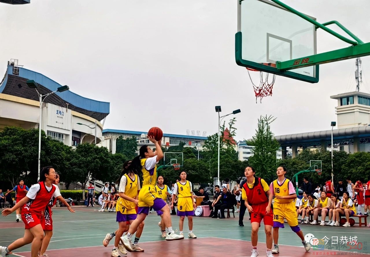 恭城民族中学参加桂林市中学生篮球赛喜获佳绩968 / 作者:论坛小编01 / 帖子ID:306046