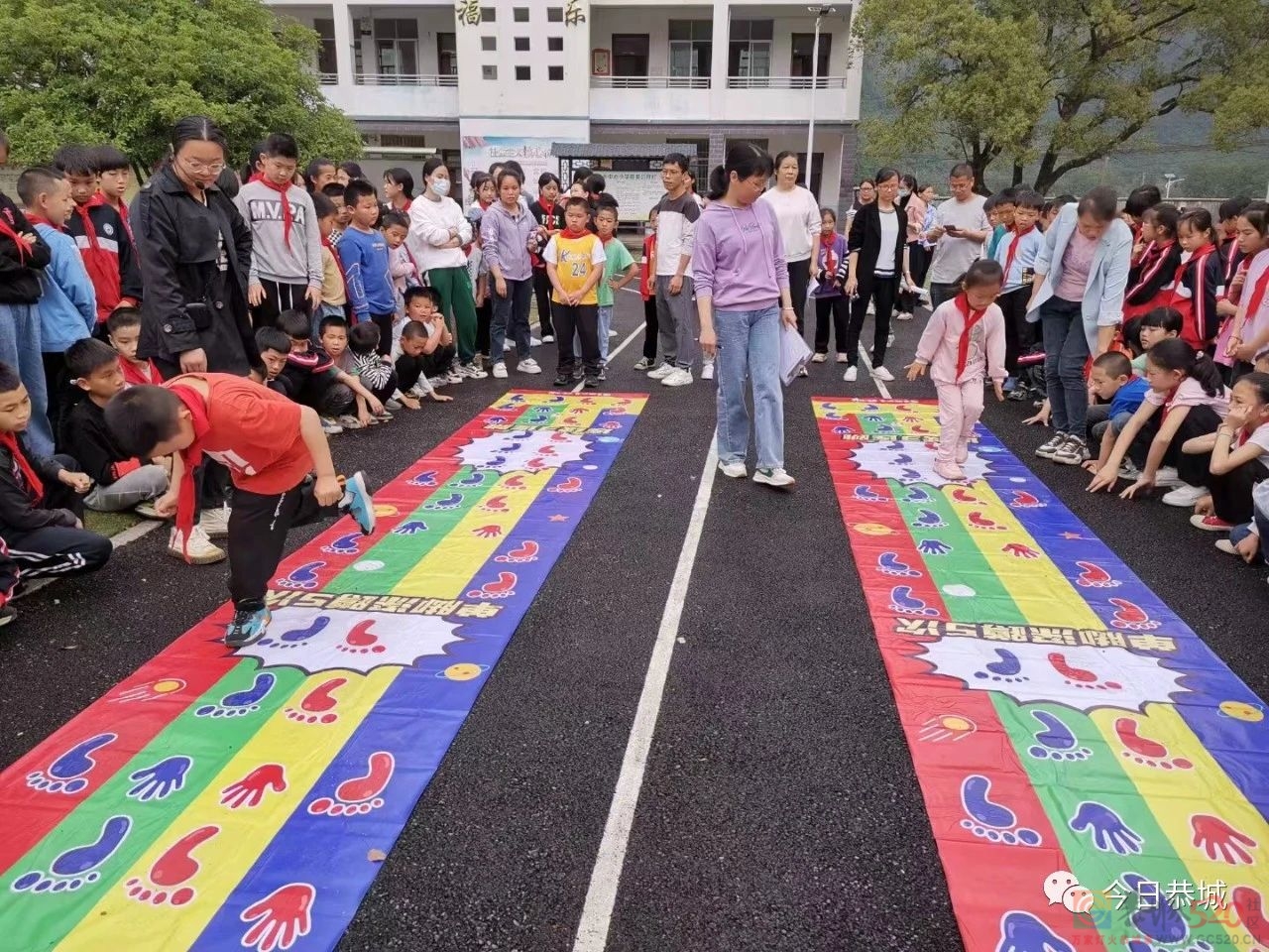 我县举办多彩活动喜迎“三月三”218 / 作者:论坛小编01 / 帖子ID:306113
