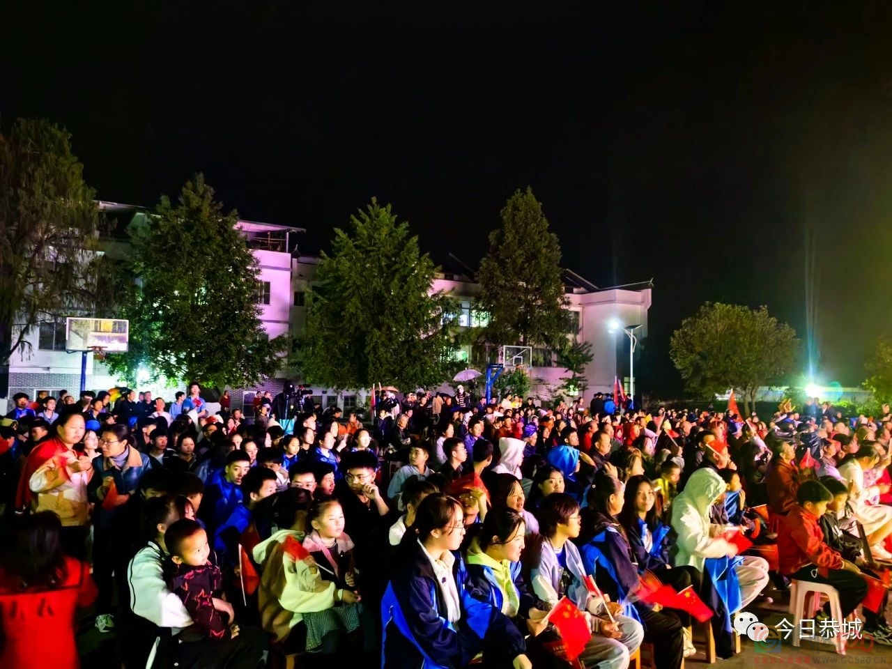 三江乡庆祝“五一”国际劳动节文艺晚会精彩上演281 / 作者:论坛小编01 / 帖子ID:306304