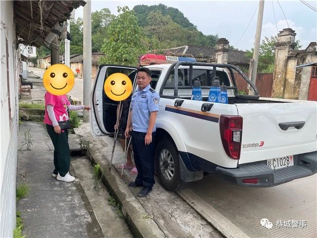 女子出院拄拐不便，公安热心帮助归家480 / 作者:论坛小编01 / 帖子ID:308853