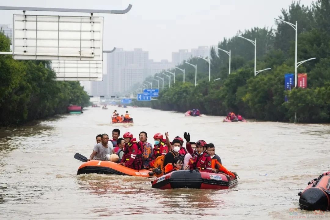 暴雨24小时：洪水吞没涿州书库760 / 作者:儿时的回忆 / 帖子ID:309051