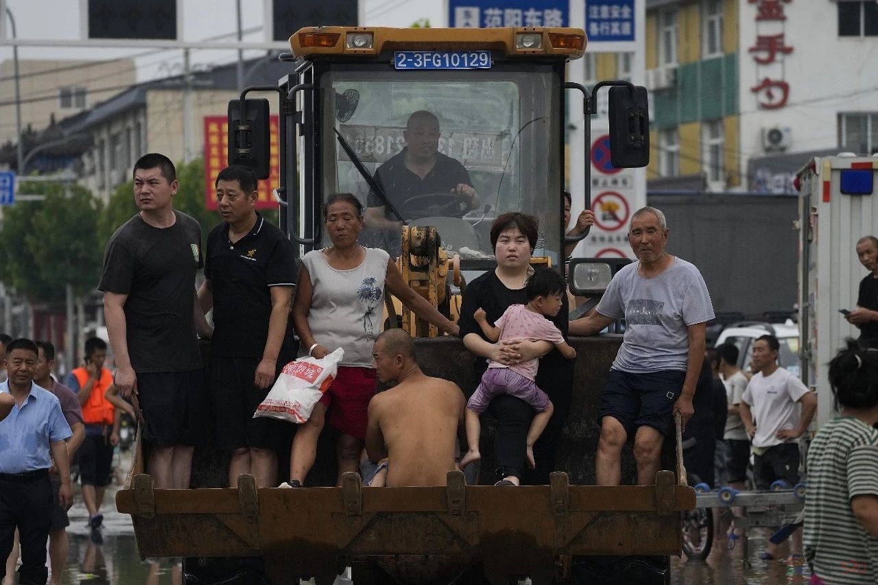 暴雨24小时：洪水吞没涿州书库296 / 作者:儿时的回忆 / 帖子ID:309051