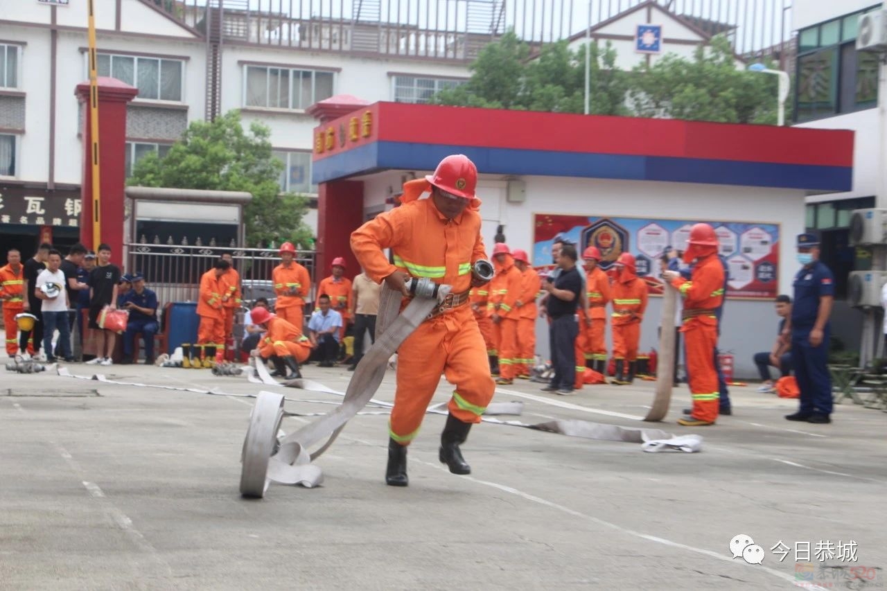 我县举办2023年重点单位微型消防站业务技能大比武784 / 作者:论坛小编01 / 帖子ID:309837